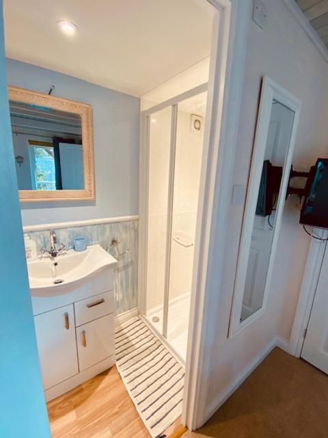 Villa Blankednick Boltholes - 3 Beautiful Family Or Couples Cornish Getaways Truro Exterior foto